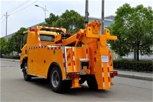 高台高速路拖车费